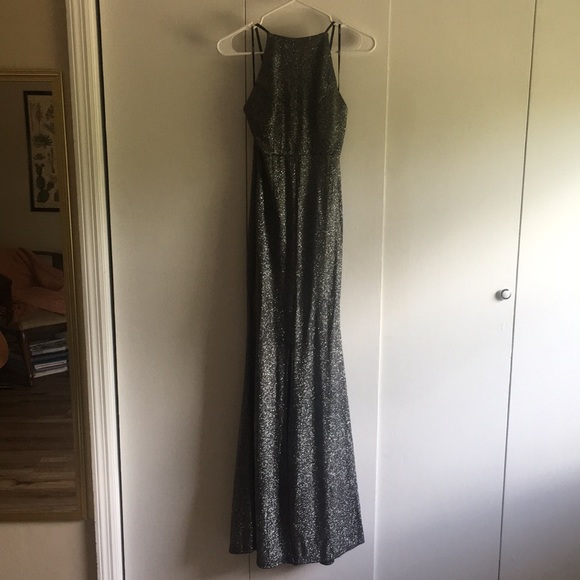 Forever21 | Halter Floor-length Glitter Gown - Picture 4 of 8